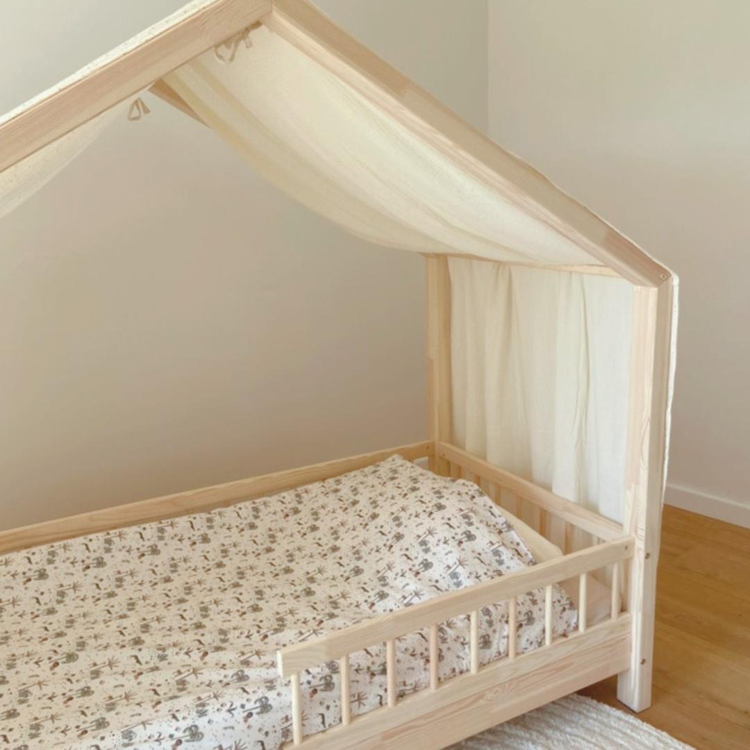 Ciel de lit cabane Ecru pois dorés en stock