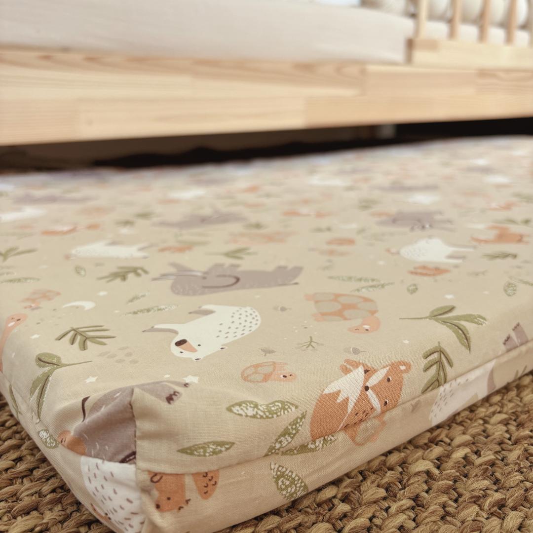 Tapis de motricité animaux beige