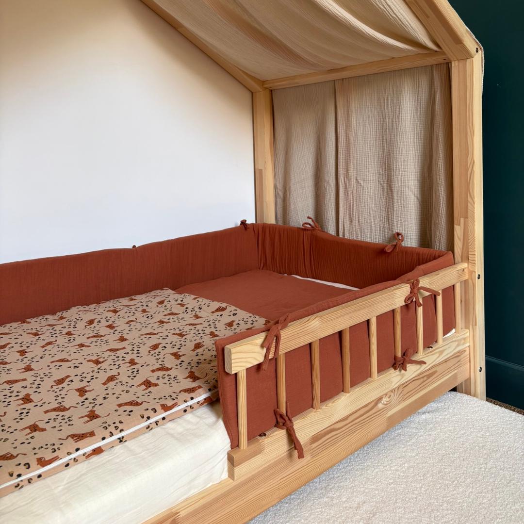 Dubbelgaas cabinebedbumper terracotta gouden stippen