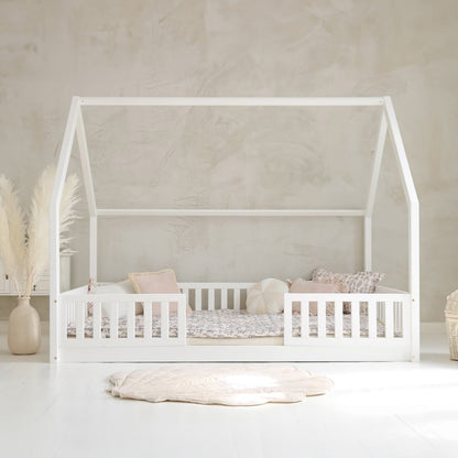 Grand lit cabane Montessori blanc Andrea avec barrière 140x200cm Entrée au milieu