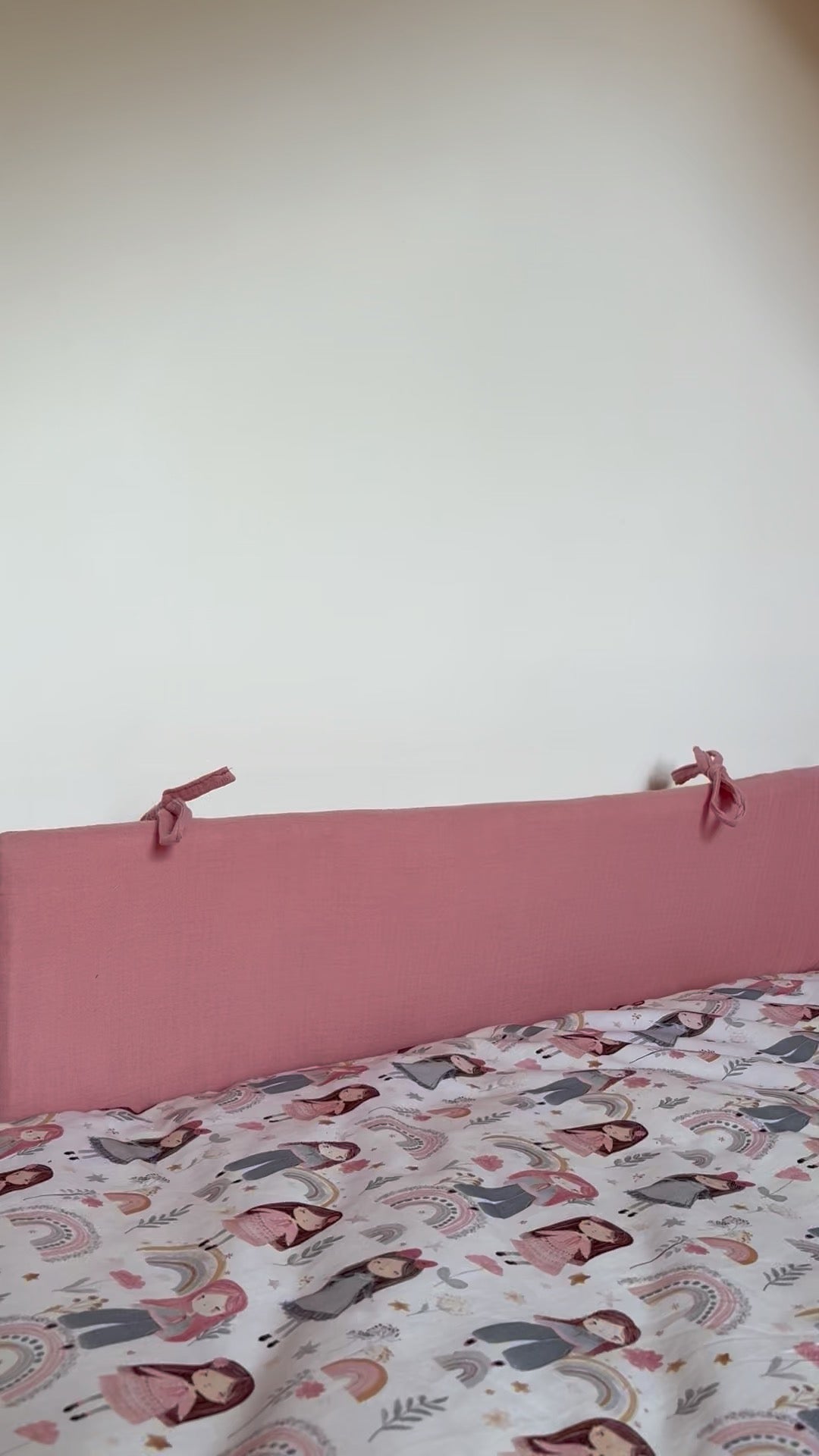 Roze dubbelgaas cabinebedbumper 