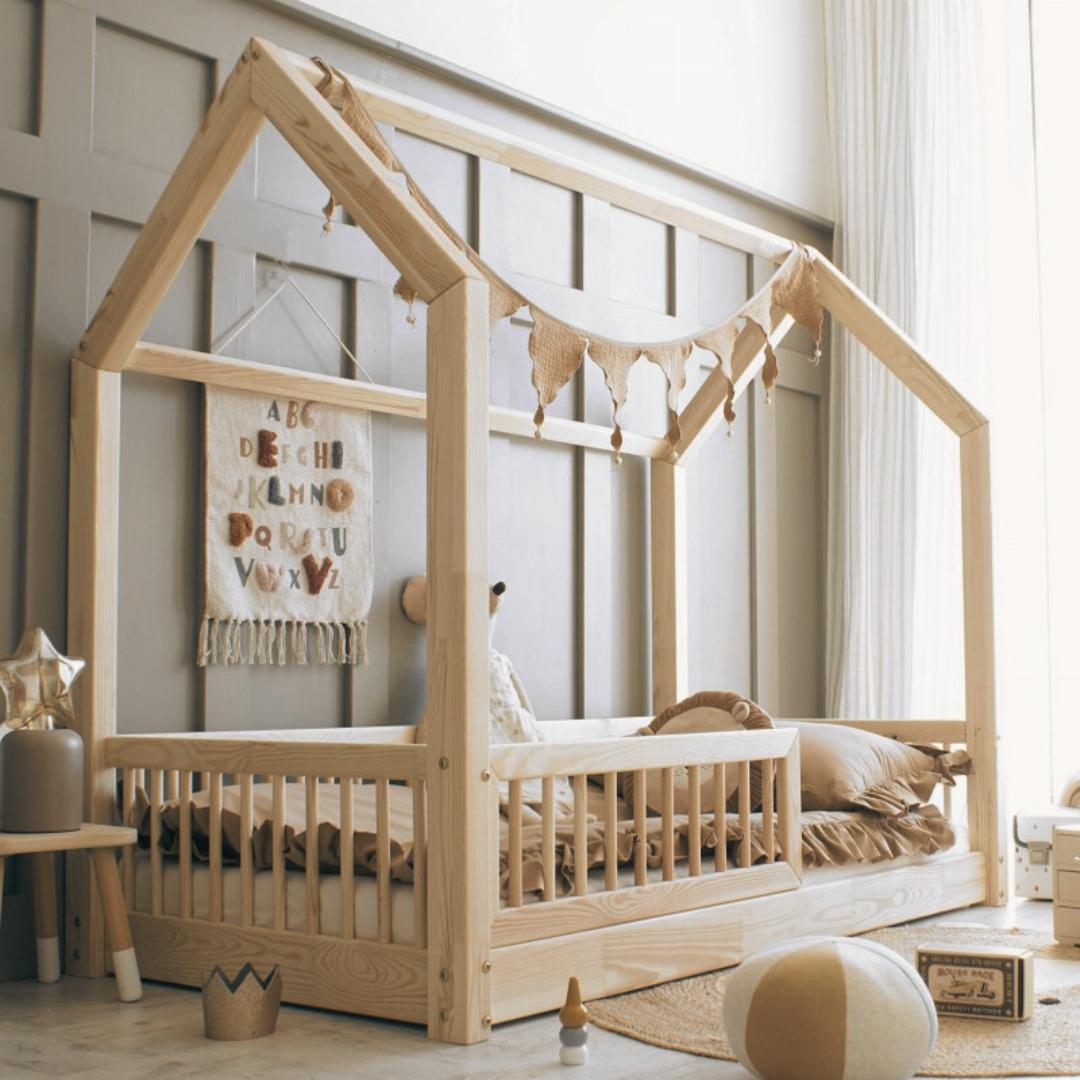 Lit cabane Montessori avec barrière Pia 90x200cm