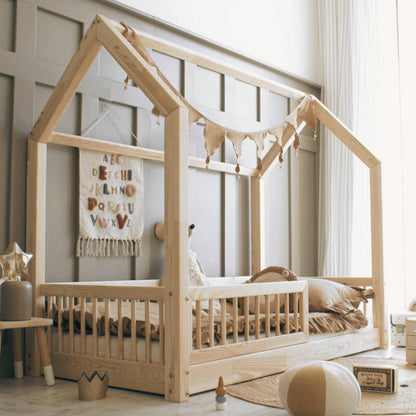Lit cabane Montessori avec barrière Pia 90x200cm