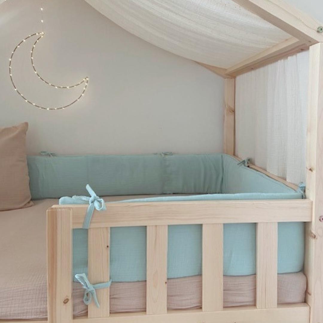Tour de lit bébé double gaze vert menthe