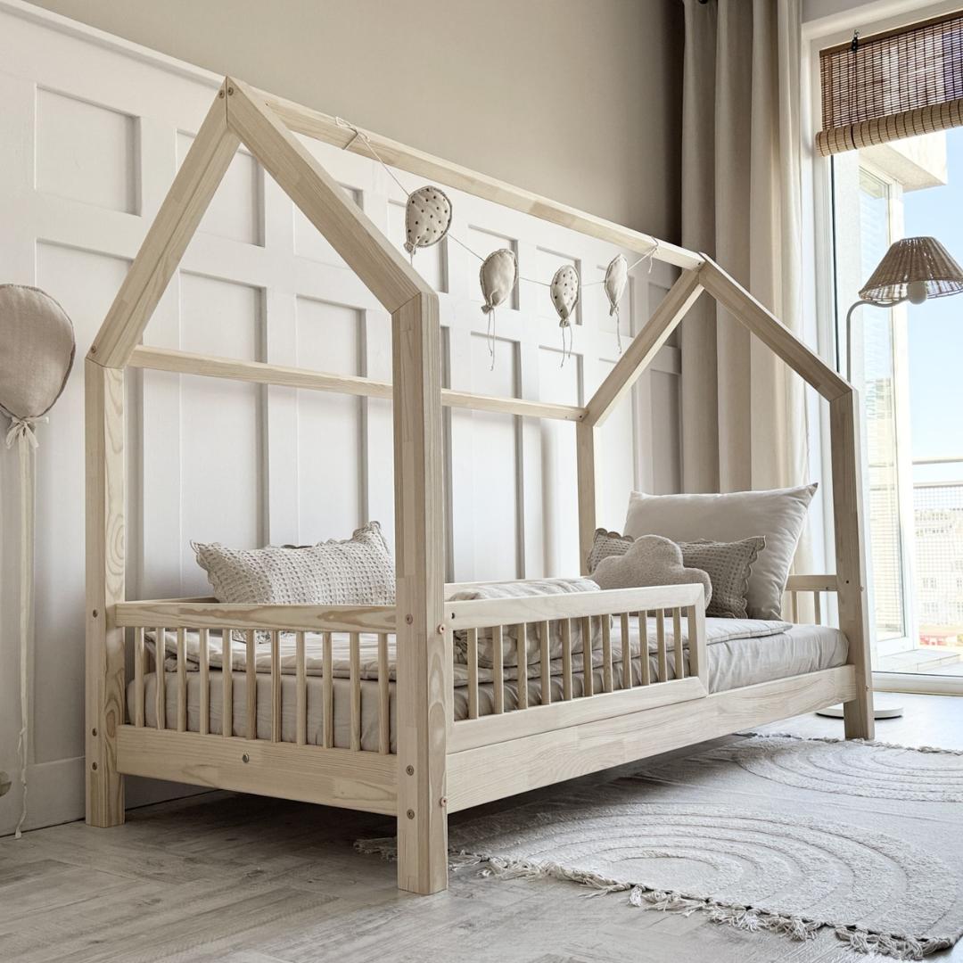 Lit cabane Montessori avec barrière Pia 80x160cm