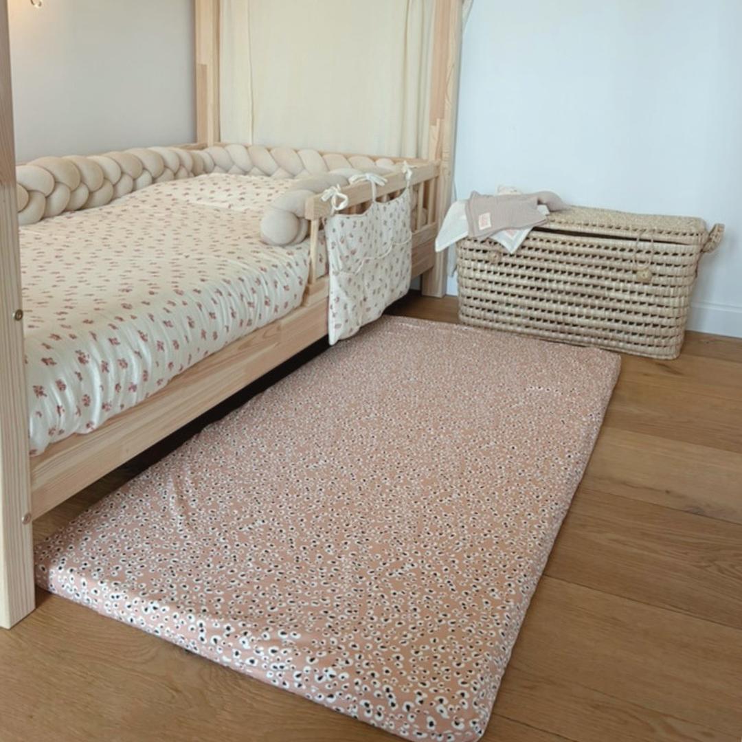 Tapis de motricité léopard rose