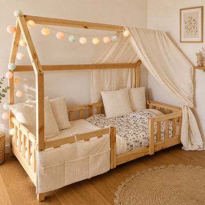 Pack lit cabane + ciel de lit + guirlande + range-doudou
