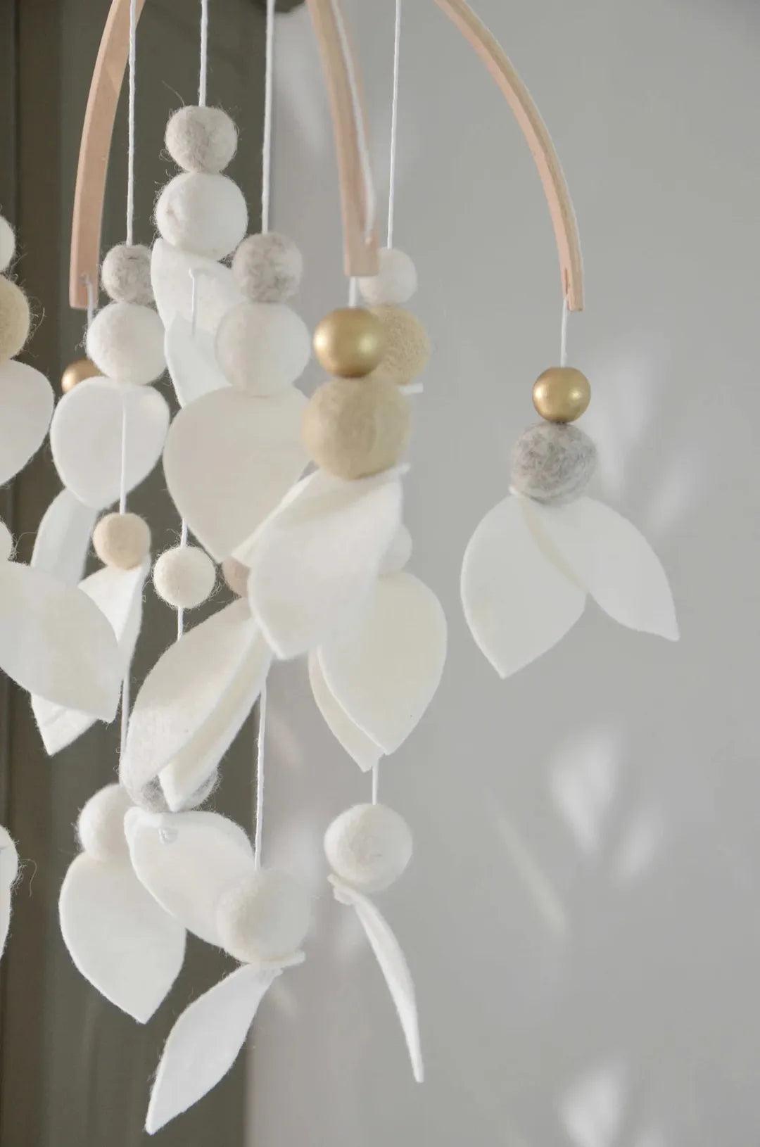 Mobile fait-main Blanc &amp; beige