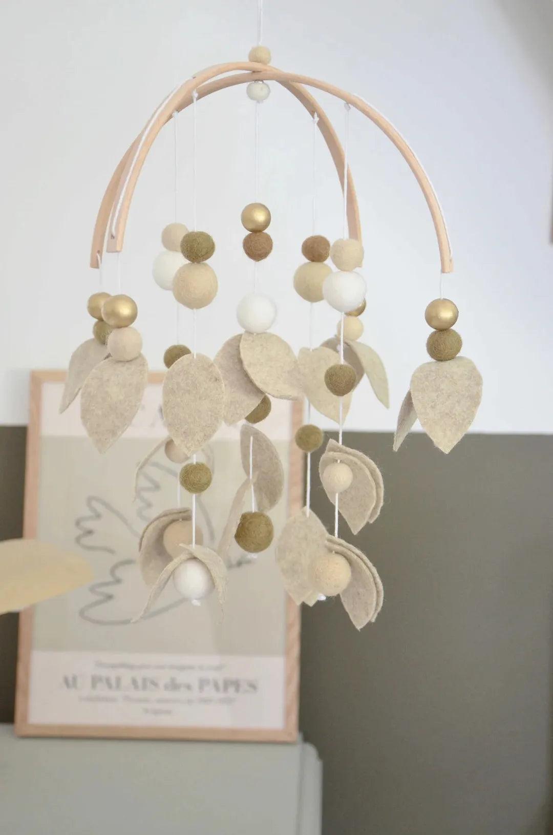 Mobile fait-main Beige &amp; doré