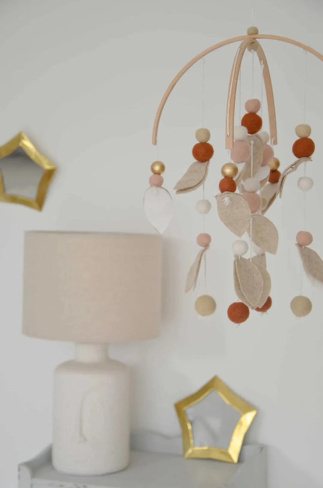 Mobile fait-main Beige &amp; blanc