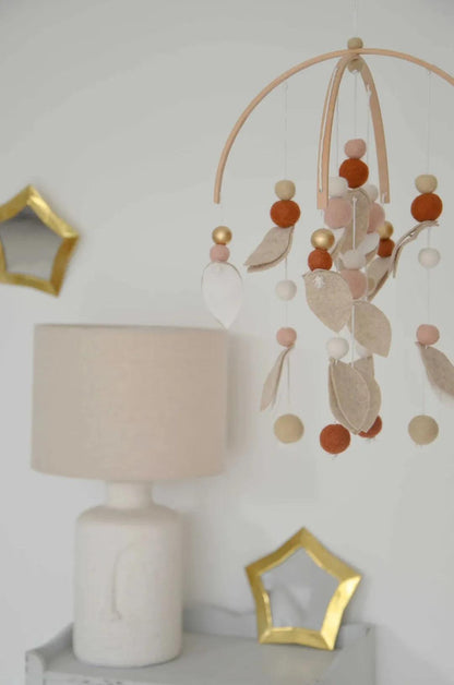 Mobile fait-main Beige &amp; blanc