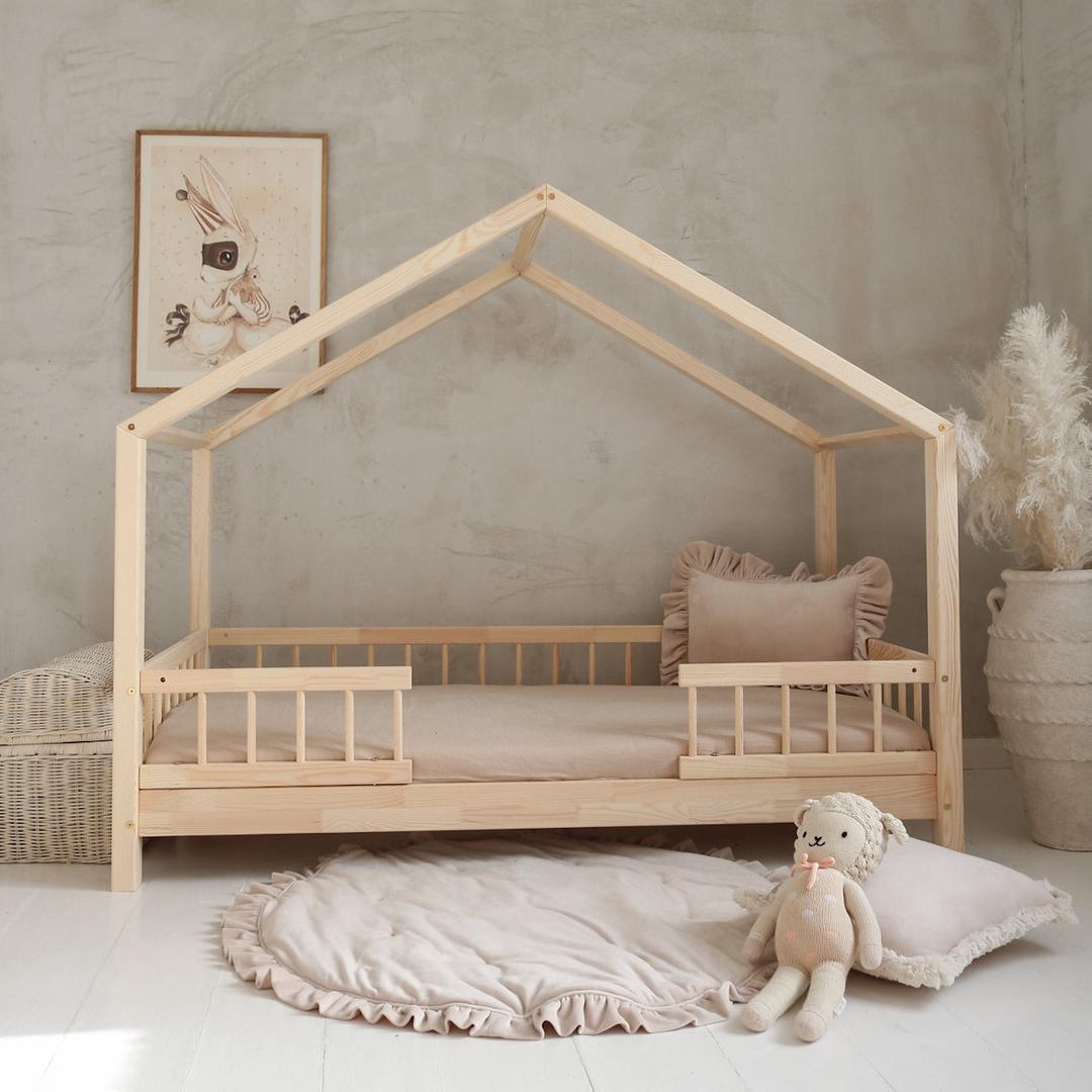 Lit cabane avec barrière Betty 70x140cm