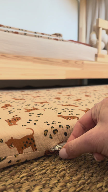 Tapis de motricité leopard beige