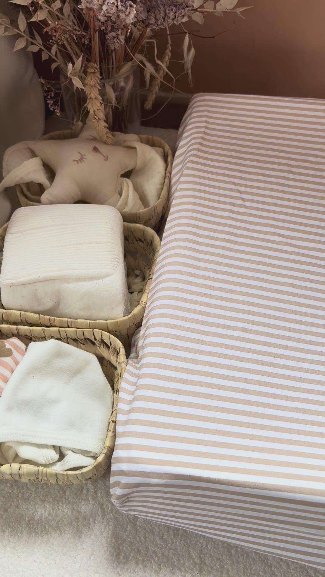Housse matelas à langer rayures beige