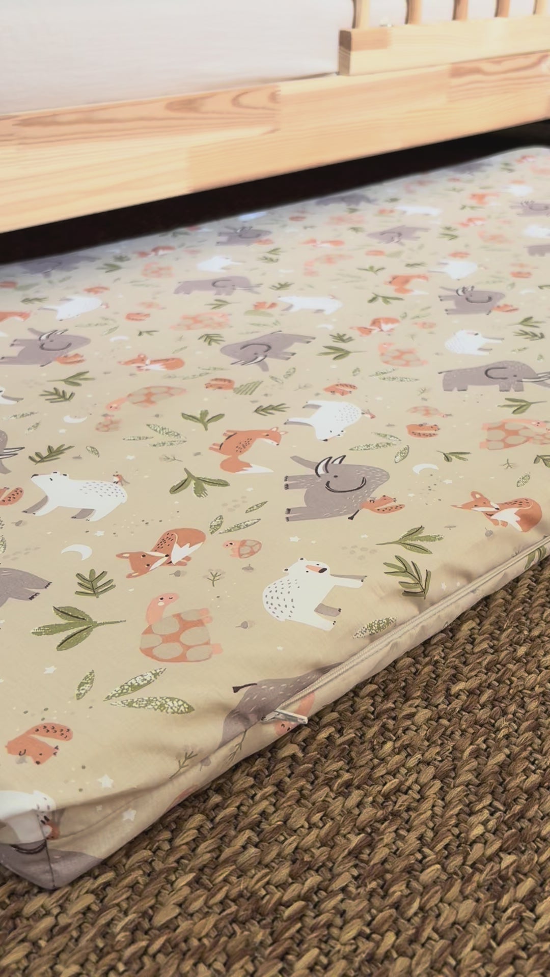 Tapis de motricité animaux beige