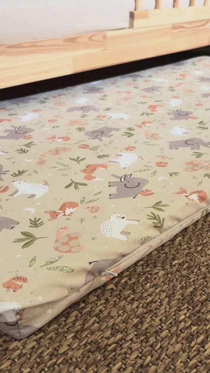 Tapis de motricité animaux beige